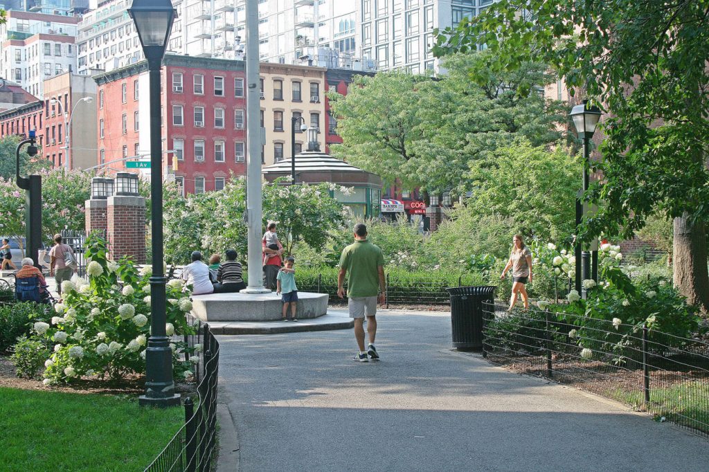 Stuyvesant Town Peter Cooper Village, NYC Liz Farrell Landscape